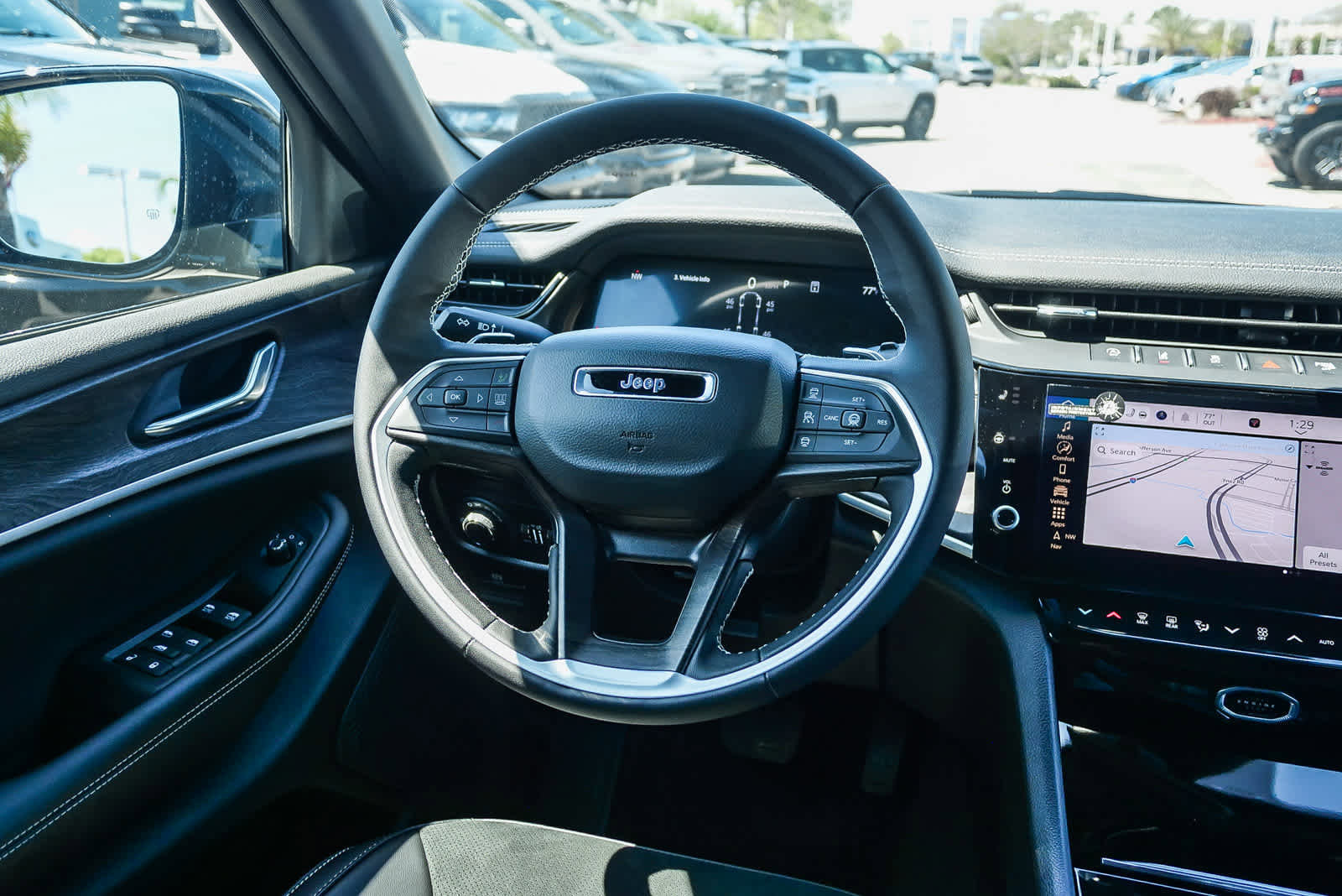 New 2026 Jeep Grand Cherokee L 4WD image 15