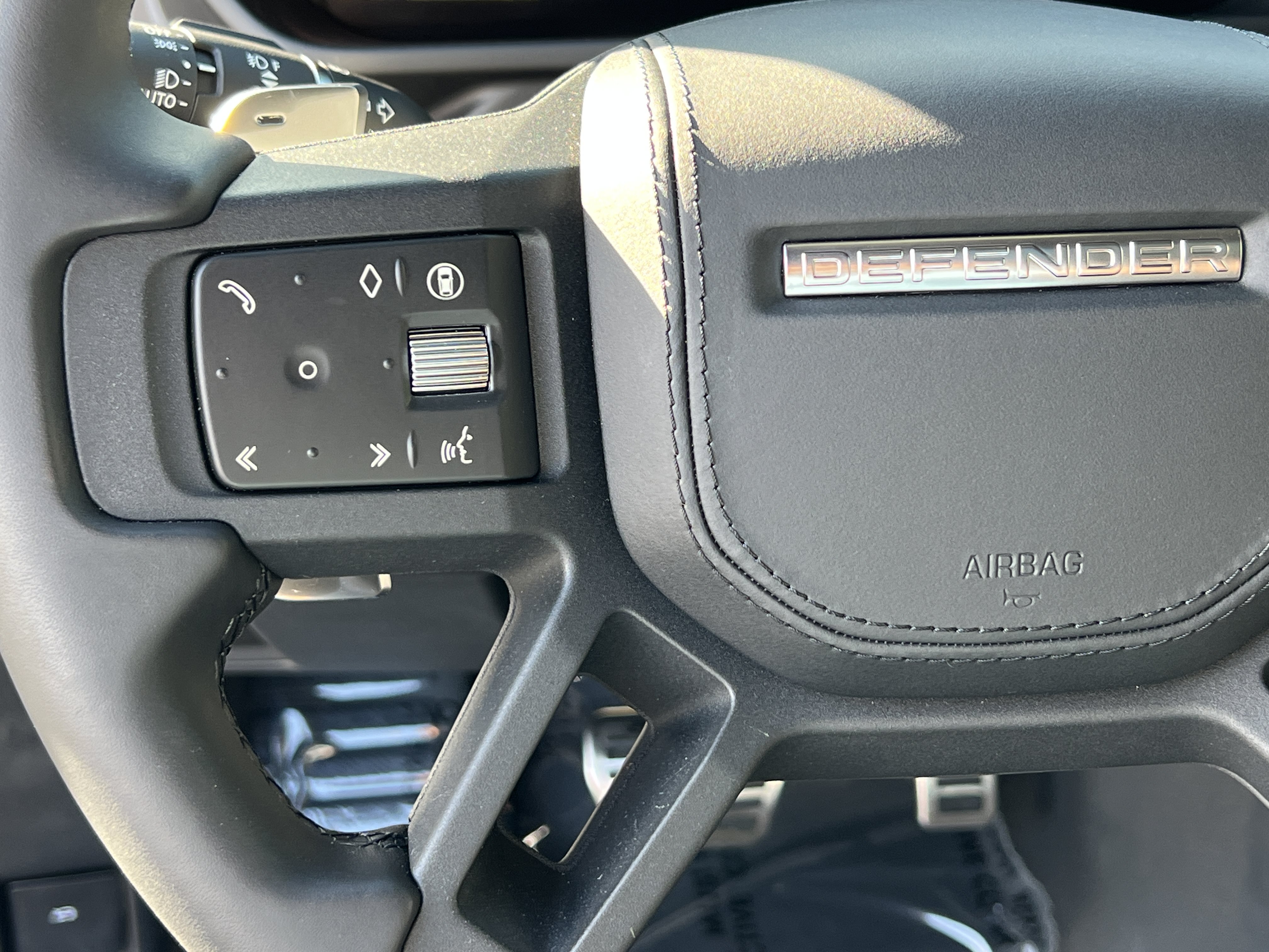 New 2026 Land Rover Defender 130 V8 AWD/4WD image 30