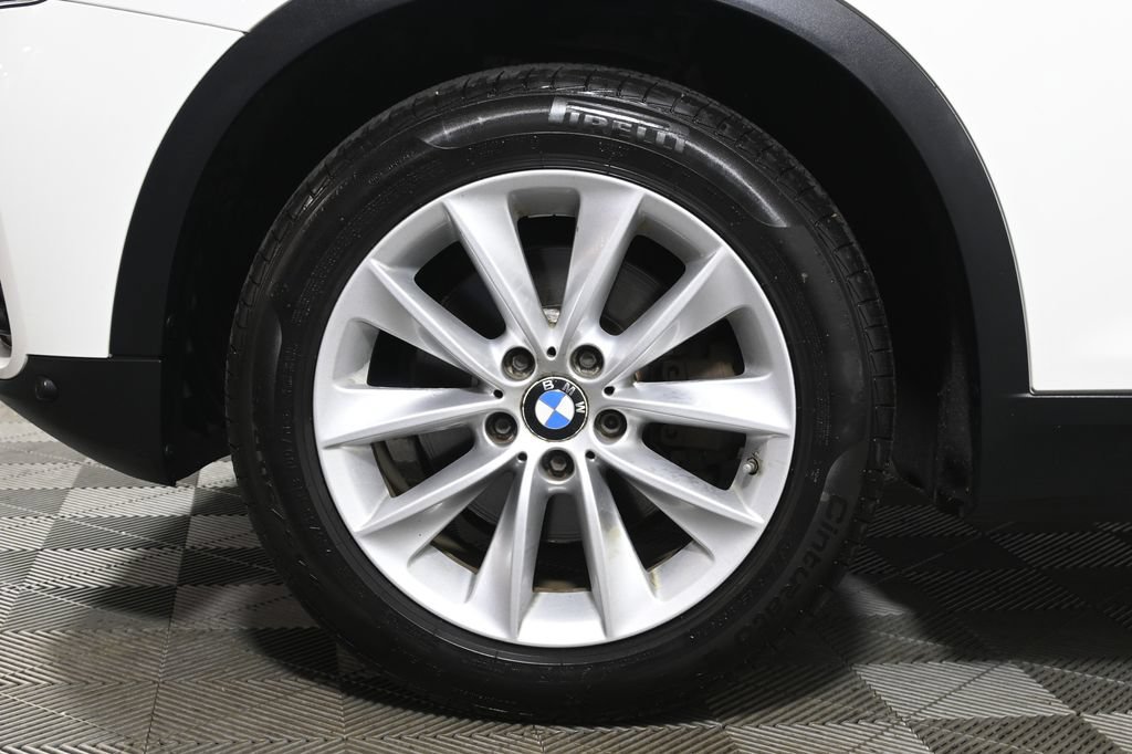 Used 2017 BMW X3 xDrive28i AWD/4WD image 12
