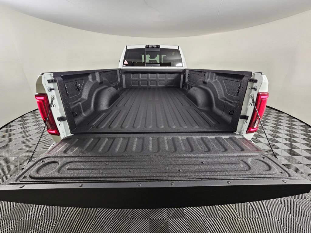 New 2026 RAM 2500 Laramie w/ Towing Technology Group AWD/4WD image 14