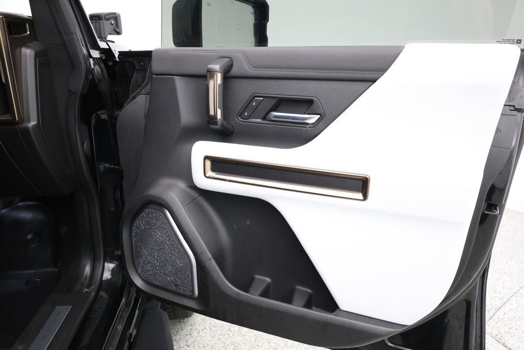 Used 2024 GMC Hummer EV 2X w/ LPO, Illumination Package image 24