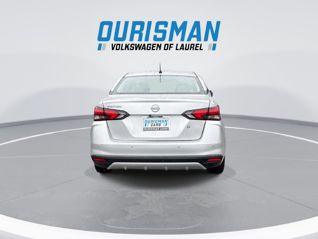 Used 2024 Nissan Versa S FWD image 7