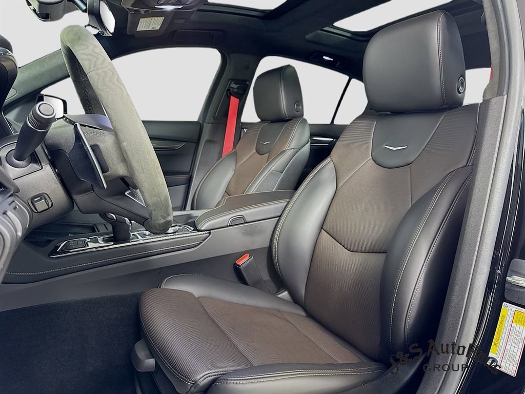 Used 2023 Cadillac CT5 V w/ Premium Package image 11