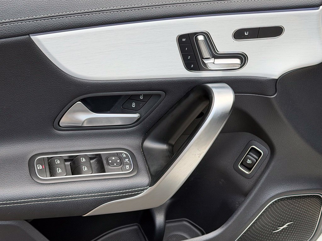 Used 2023 Mercedes-Benz CLA 250 w/ Premium Package image 29