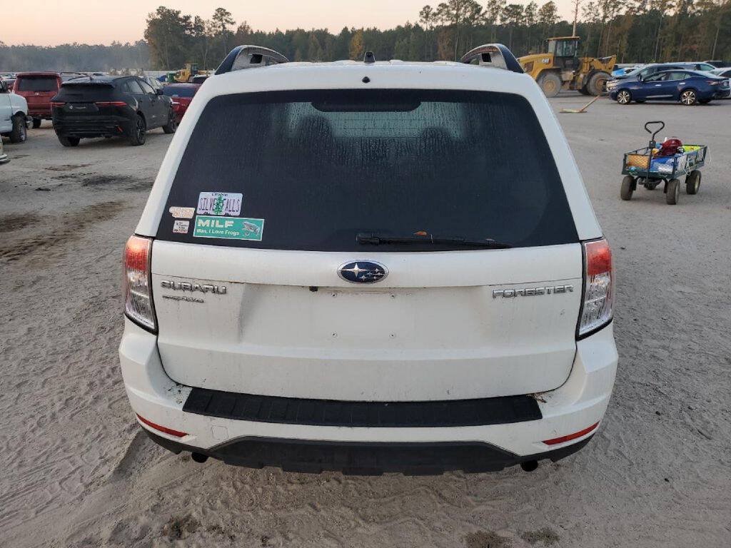 Used 2010 Subaru Forester 2.5X Premium AWD/4WD image 5