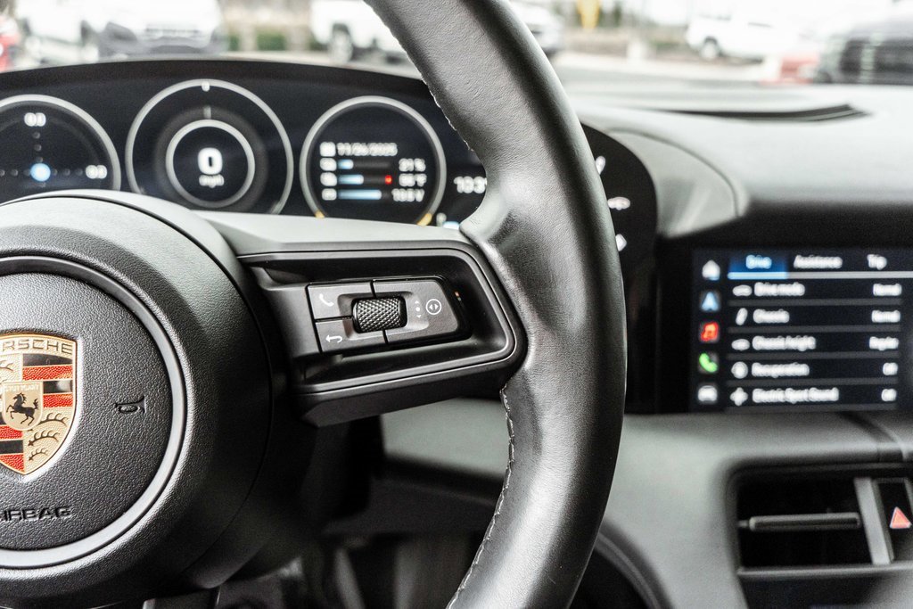 Used 2021 Porsche Taycan 4S image 27