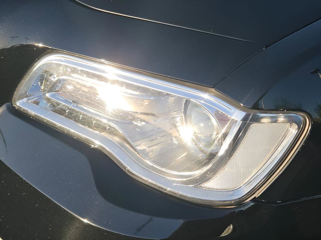 Used 2021 Chrysler 300 Touring w/ Chrome Appearance Package image 10