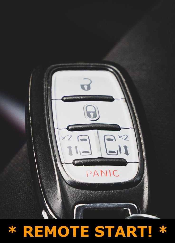 Used 2017 Chrysler Pacifica Touring image 7
