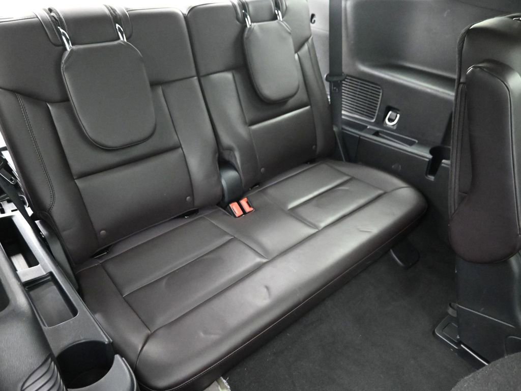 Used 2025 Ford Explorer Platinum w/ LUX Leather Package image 9