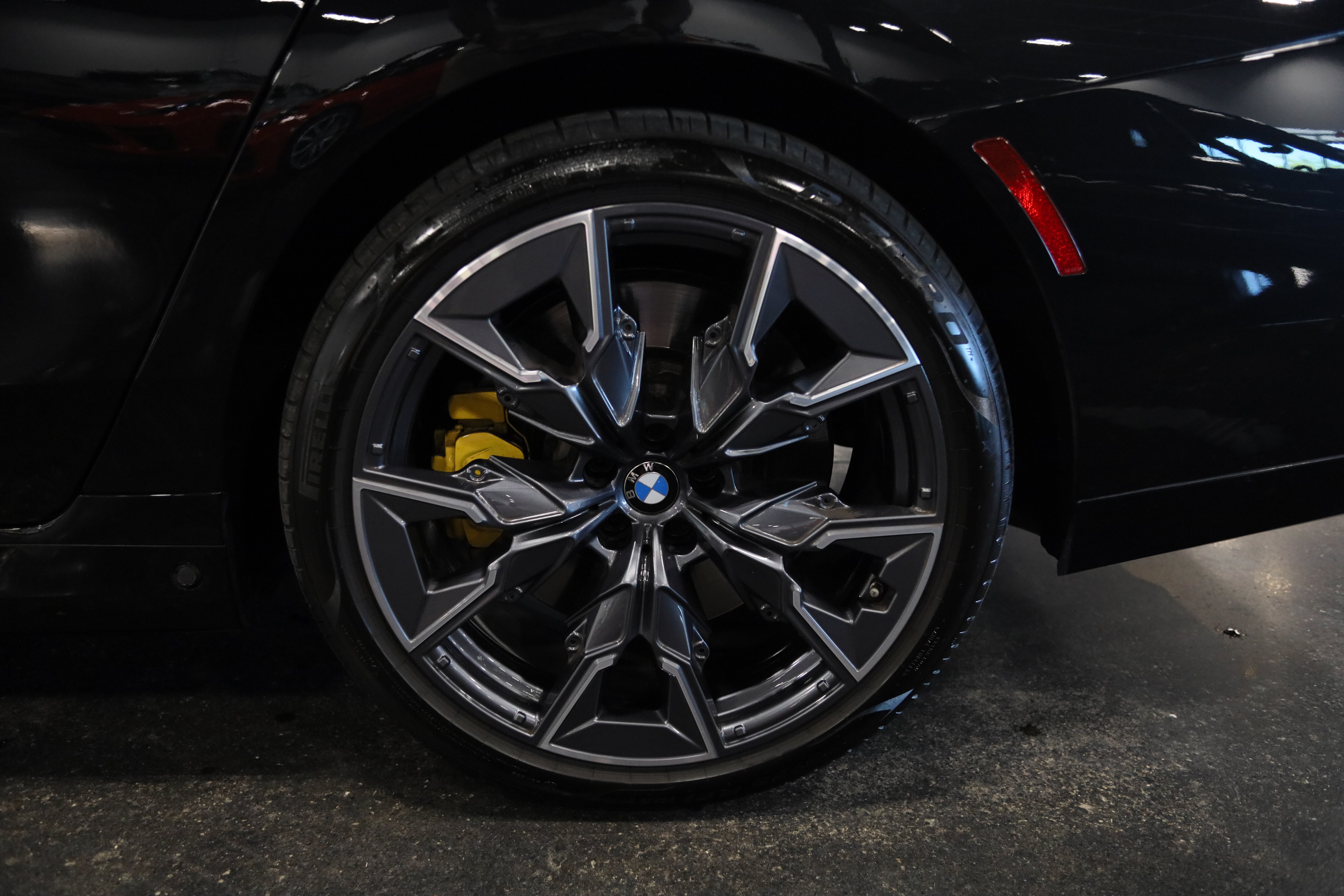 Used 2024 BMW 760i xDrive w/ Executive Package AWD/4WD image 12