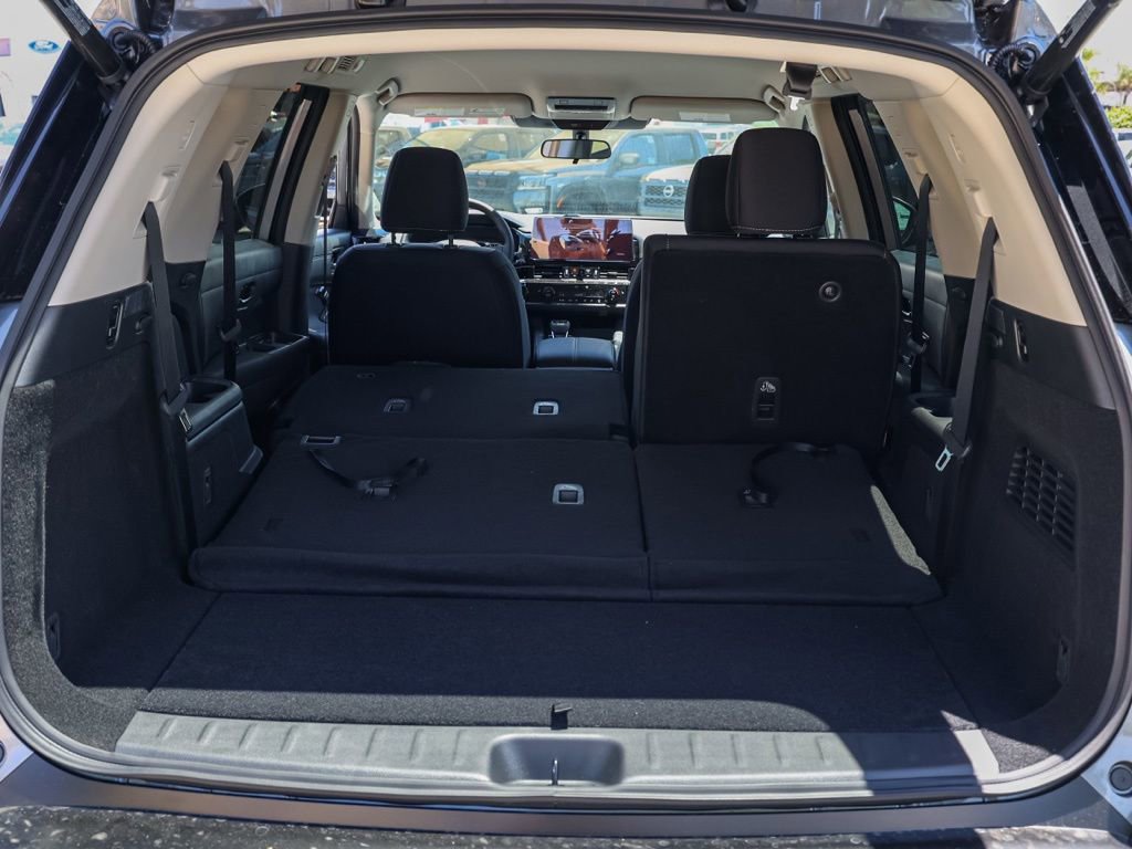 New 2026 Nissan Pathfinder SV FWD image 16