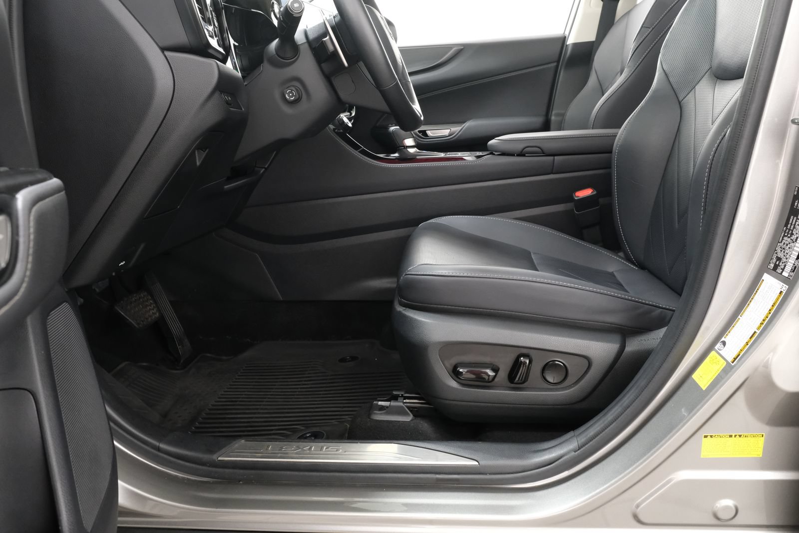 Used 2024 Lexus NX 450h+ AWD w/ Vision Package image 32