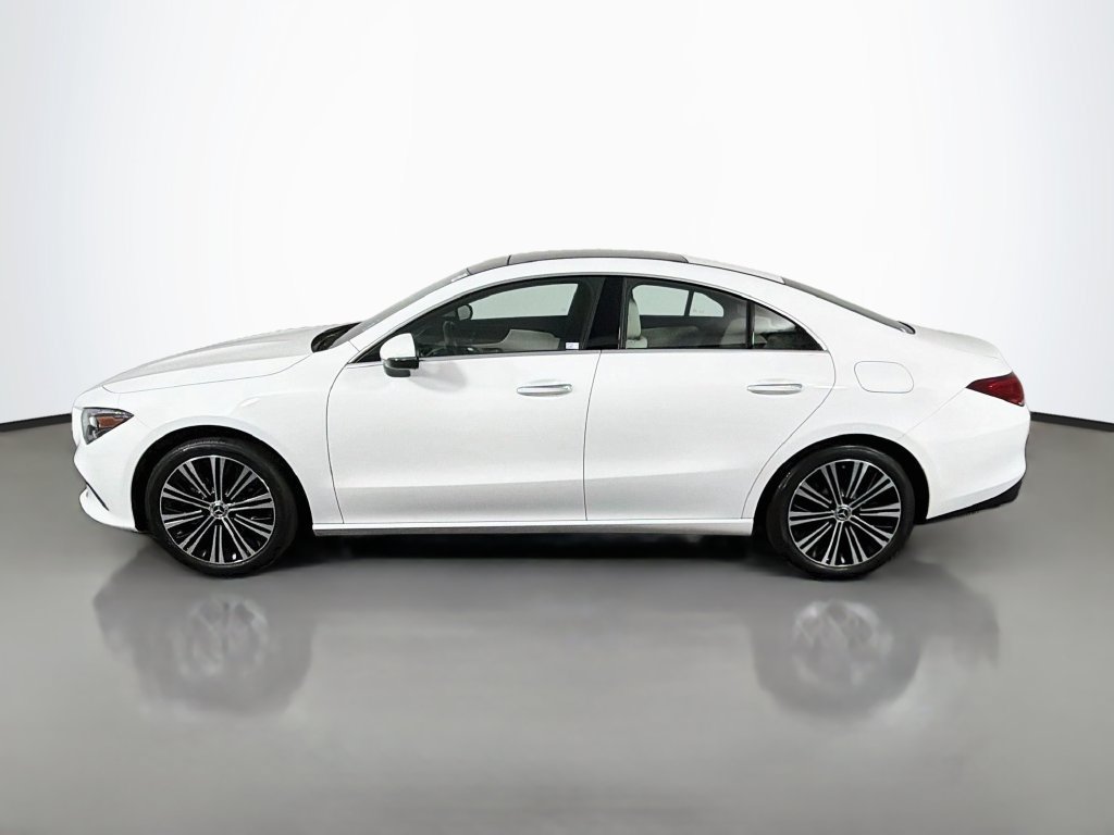 Used 2023 Mercedes-Benz CLA 250 4MATIC w/ Premium Package image 4