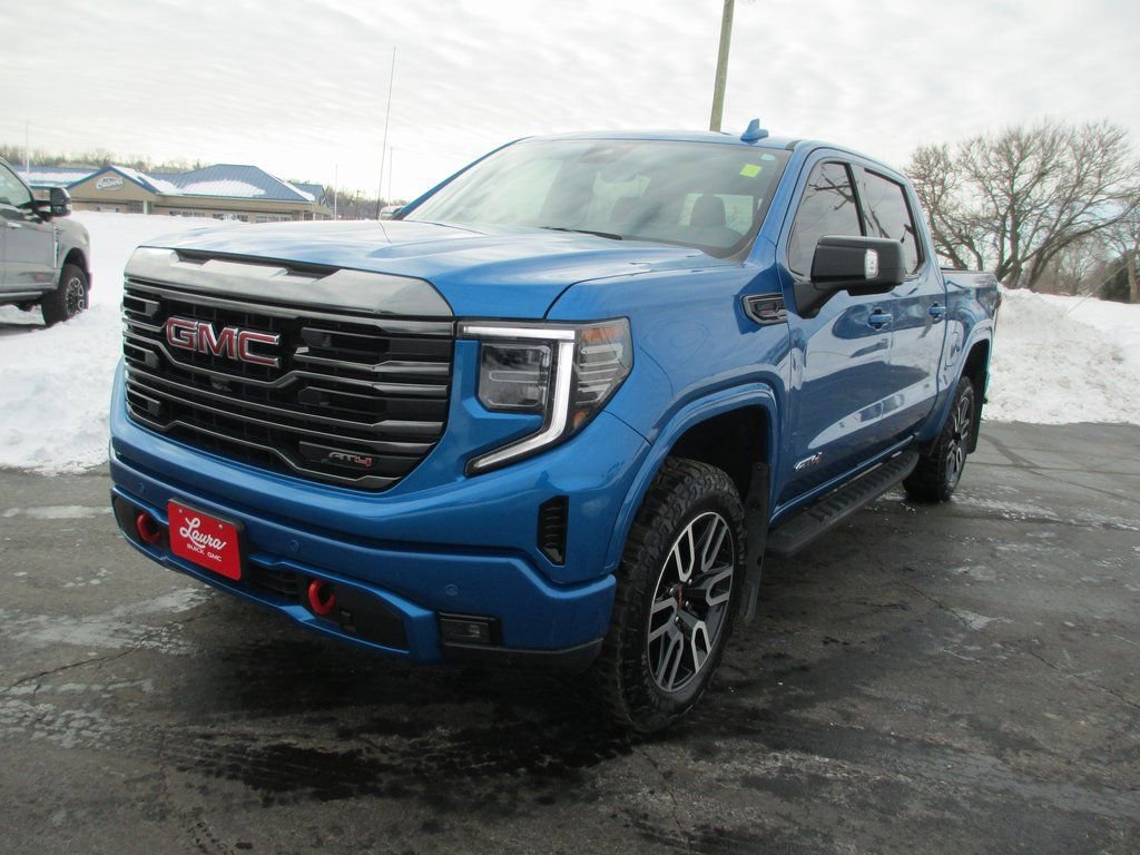 Used 2024 GMC Sierra 1500 AT4 w/ Technology Package image 11