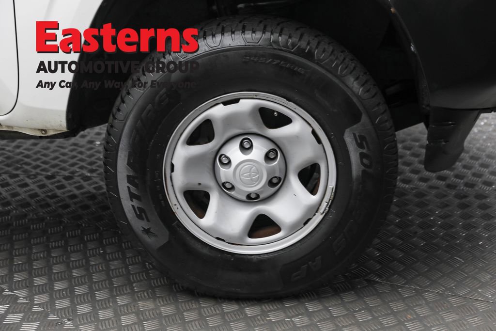 Used 2019 Toyota Tacoma SR image 29