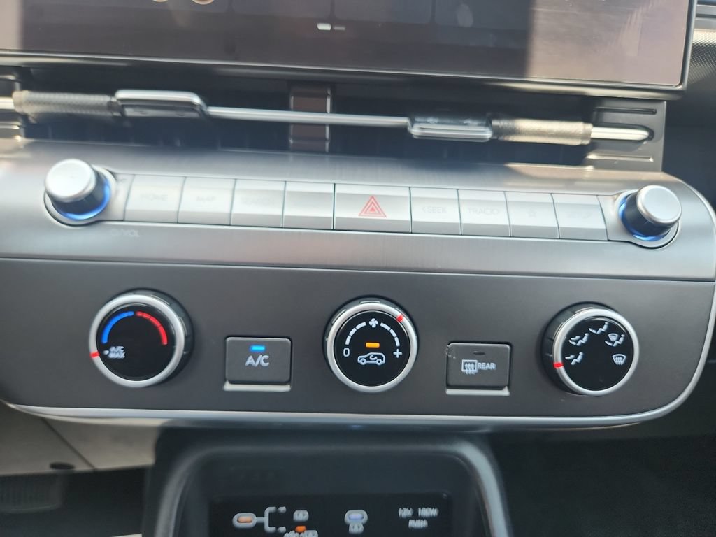 Used 2025 Hyundai Kona SE AWD/4WD image 22
