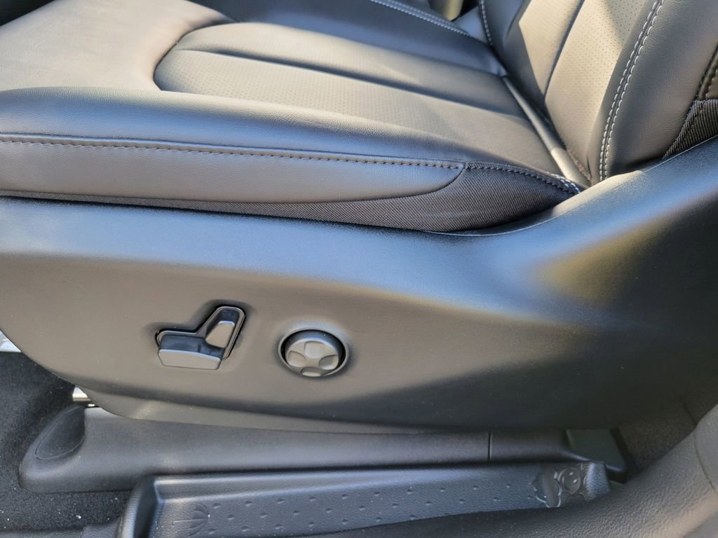 New 2026 Chrysler Pacifica Select FWD image 15