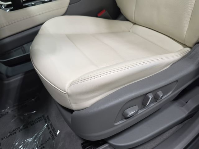 Used 2024 Cadillac XT6 Premium Luxury image 29