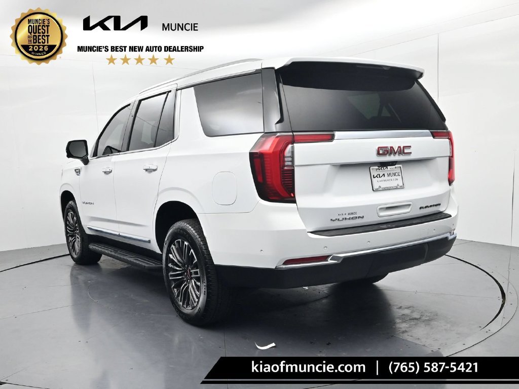 Used 2025 GMC Yukon Elevation w/ Elevation Premium Package AWD/4WD image 6