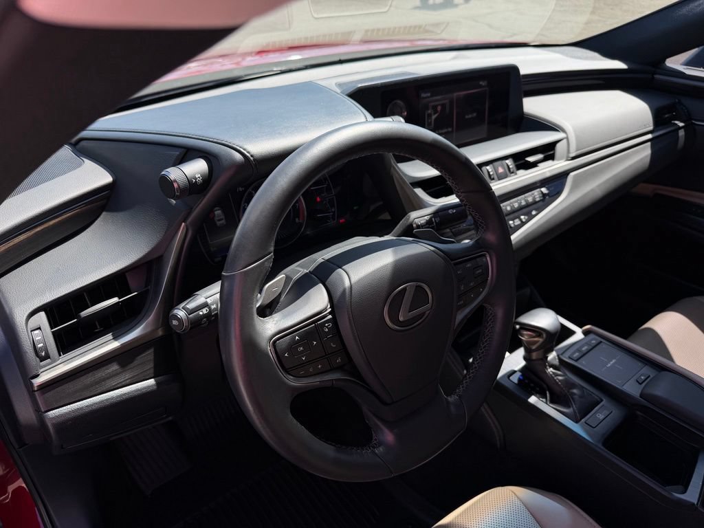 Used 2019 Lexus ES 350 w/ Premium Package FWD image 18