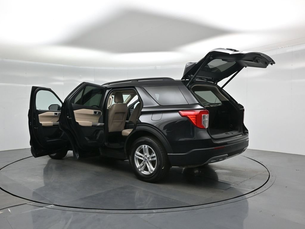 Used 2024 Ford Explorer XLT w/ Equipment Group 202A image 34