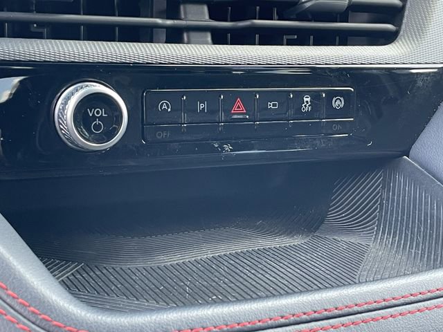 Used 2025 Ford Explorer ST-Line w/ ST-Line Street Pack AWD/4WD image 19