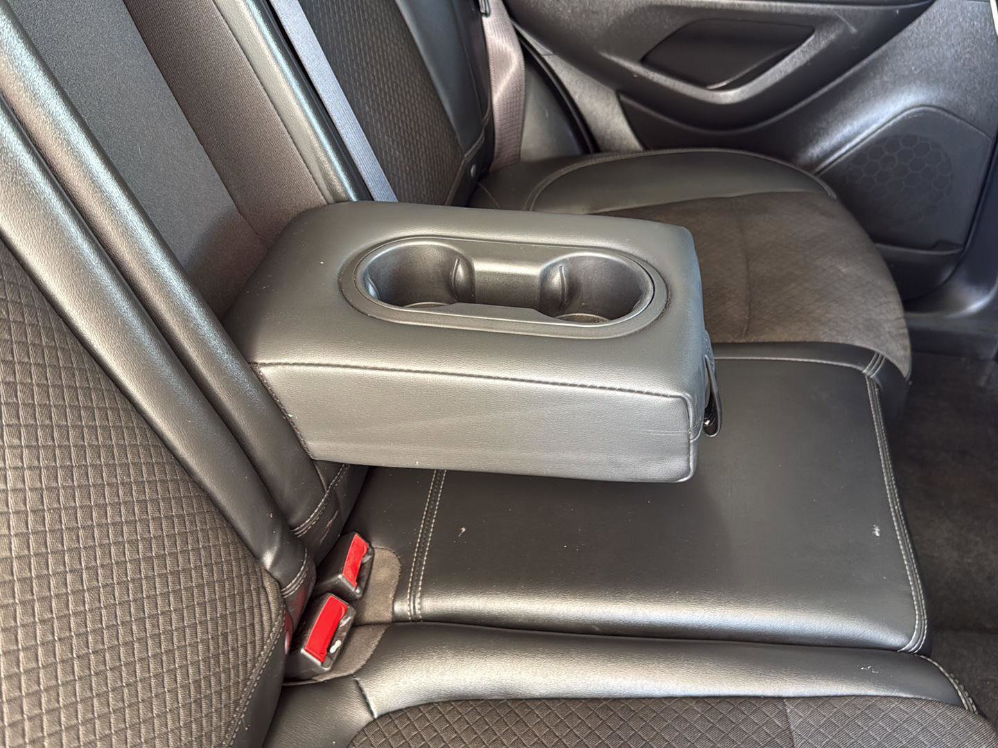 Used 2018 Buick Encore Sport Touring w/ Safety Package FWD image 38