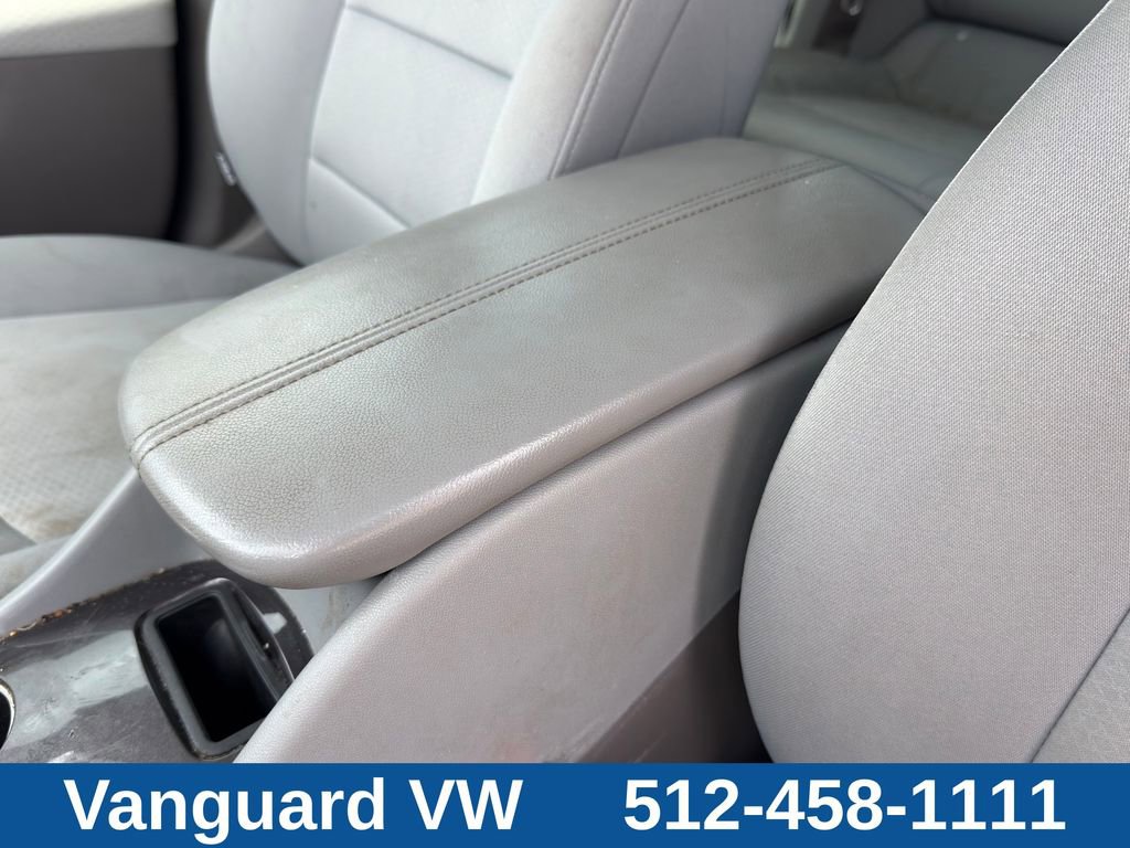Used 2016 Chevrolet Malibu LT w/ Driver Confidence Package FWD image 11