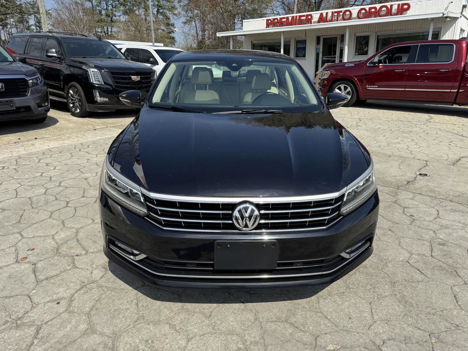 Used 2019 Volkswagen Jetta SE w/ Cold Weather Package image 20