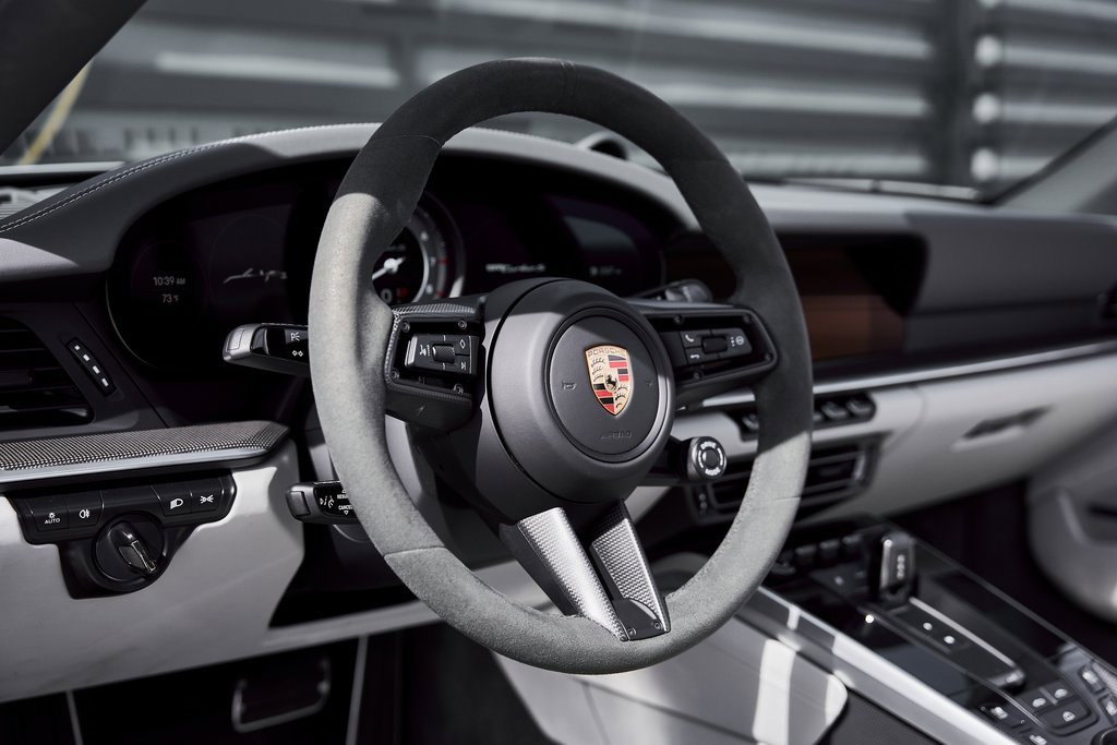 Used 2025 Porsche 911 Turbo S image 37