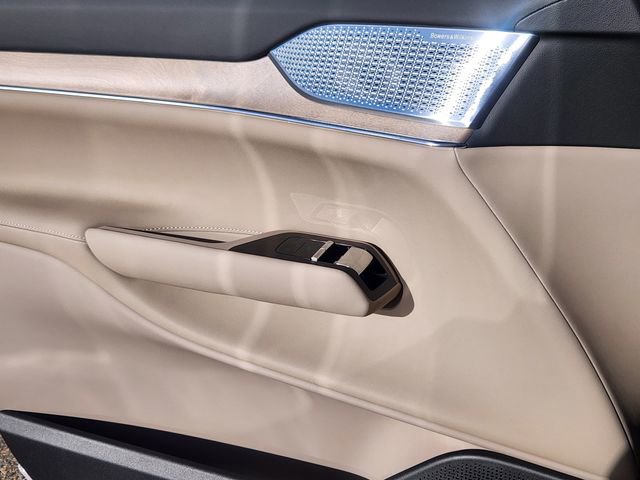 New 2026 Volvo EX90 Ultra image 9