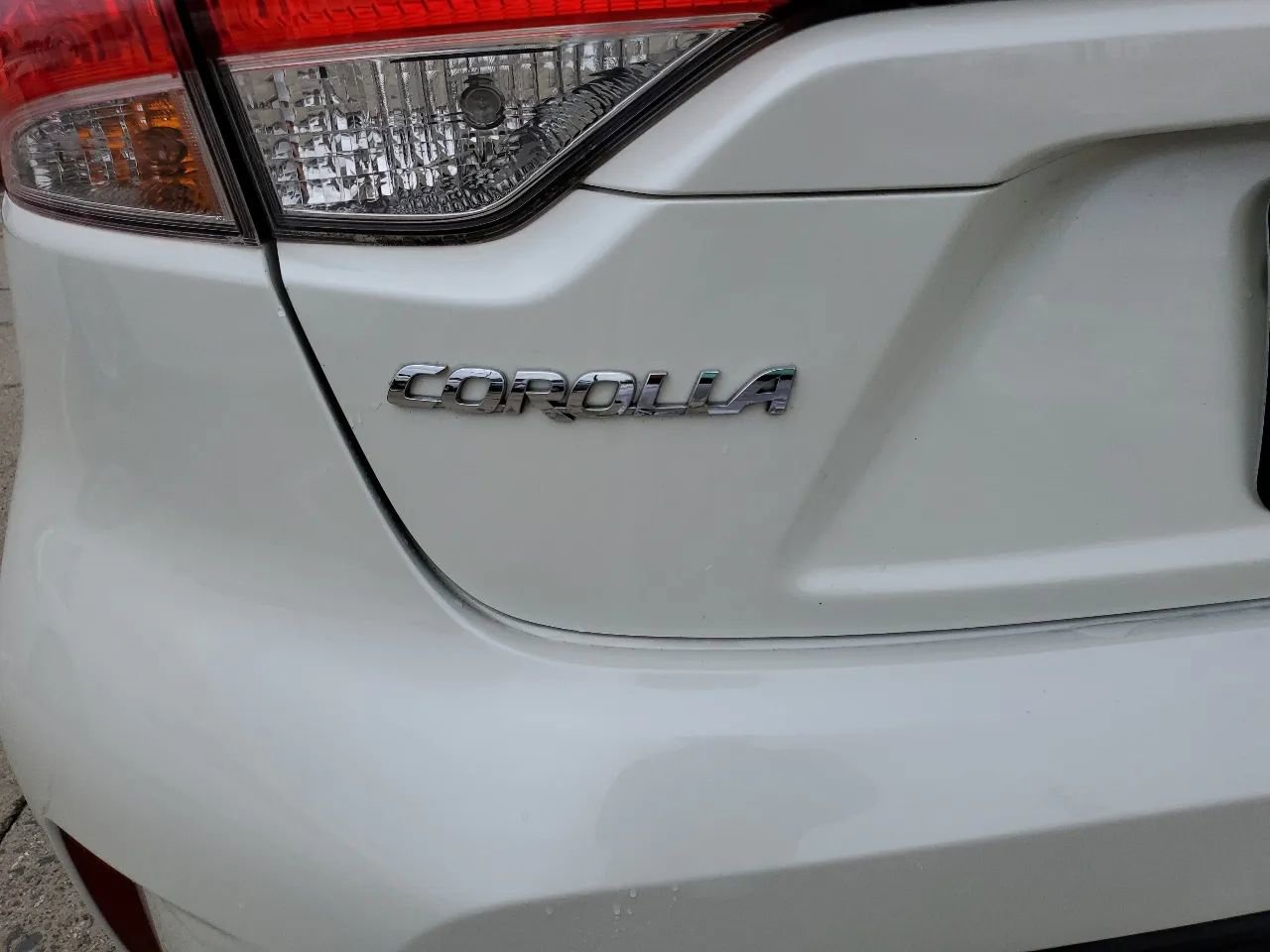 Used 2020 Toyota Corolla LE image 7