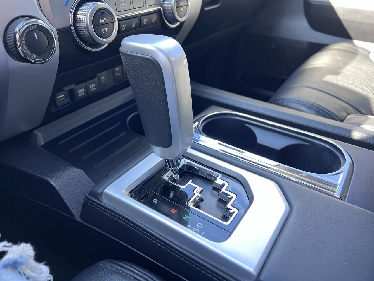 Used 2020 Toyota Tundra Platinum image 19