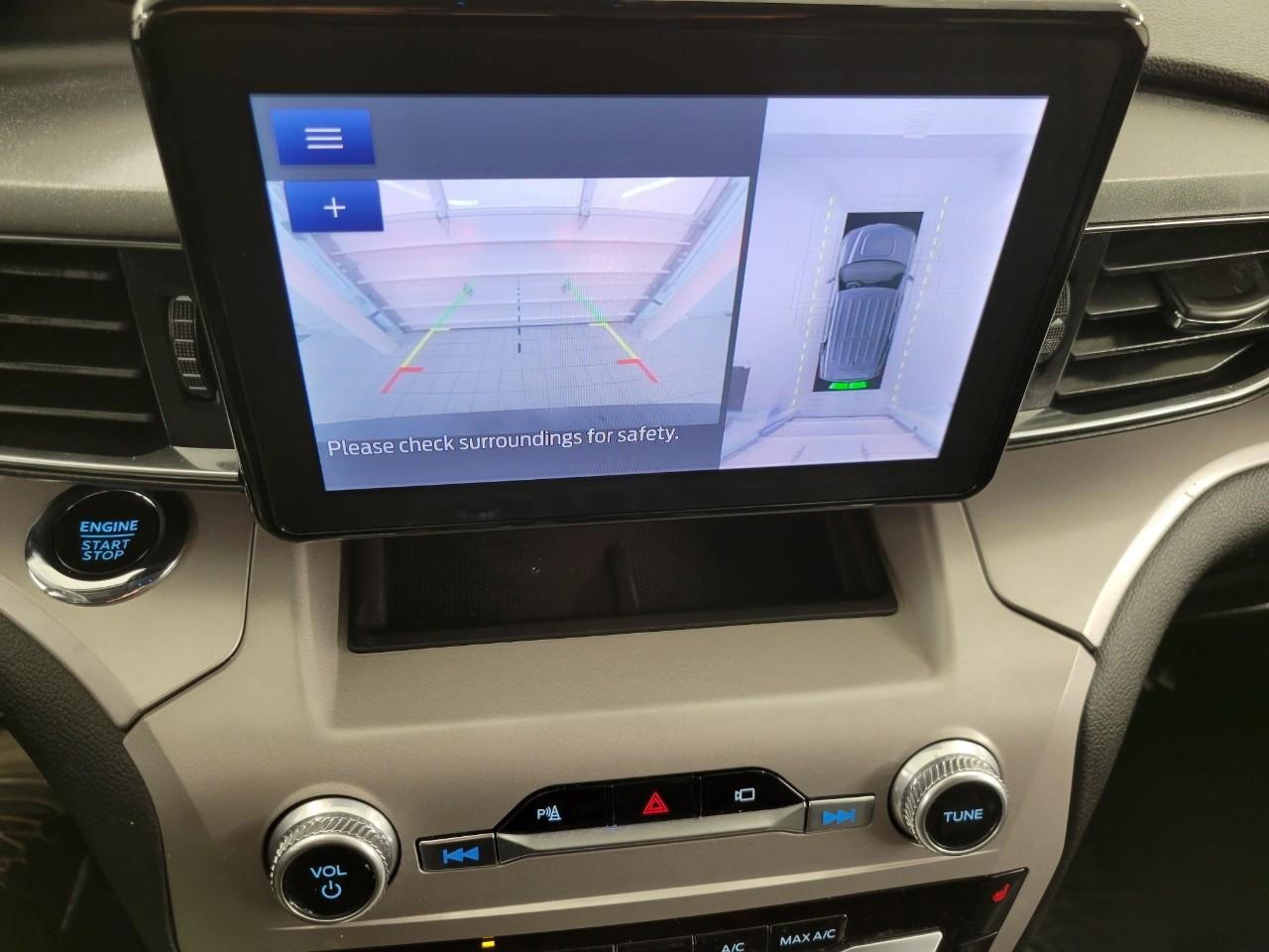 Used 2023 Ford Explorer XLT w/ Equipment Group 202A image 14