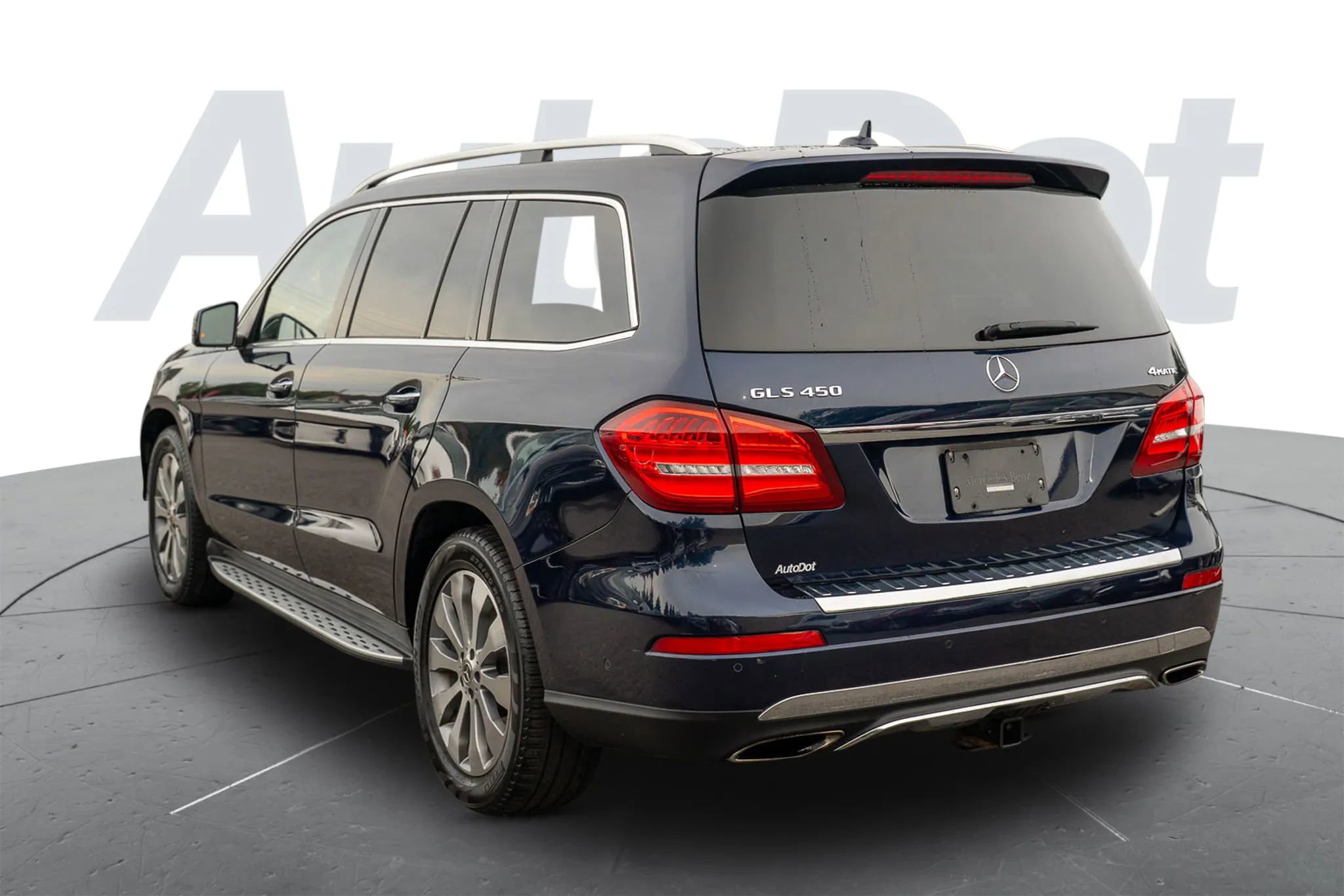 Used 2017 Mercedes-Benz GLS 450 GLS 450 Sport Utility 4D image 2