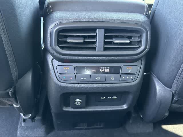 Used 2024 Honda Pilot Elite image 21