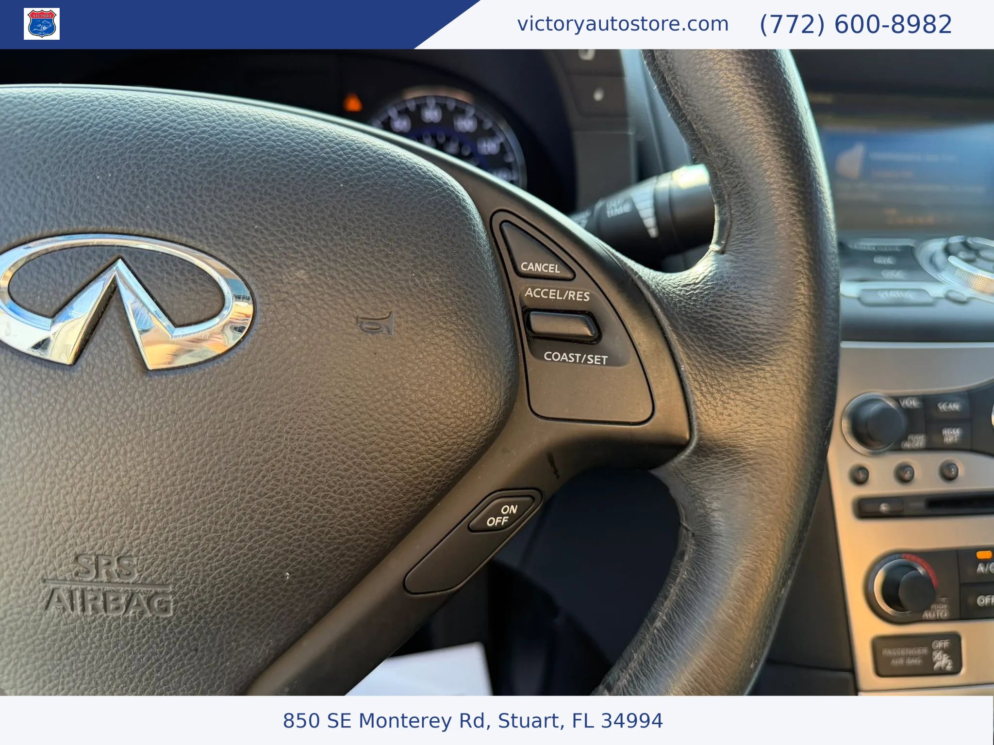Used 2015 INFINITI Q40 w/ Moonroof Package RWD image 24