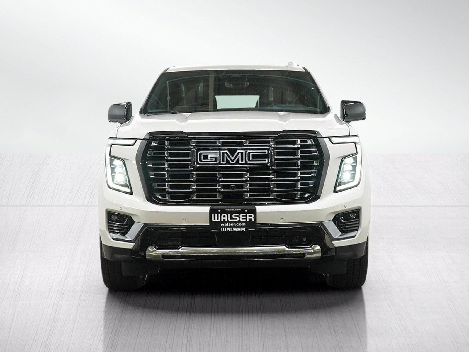 Used 2025 GMC Yukon Denali Ultimate AWD/4WD image 8