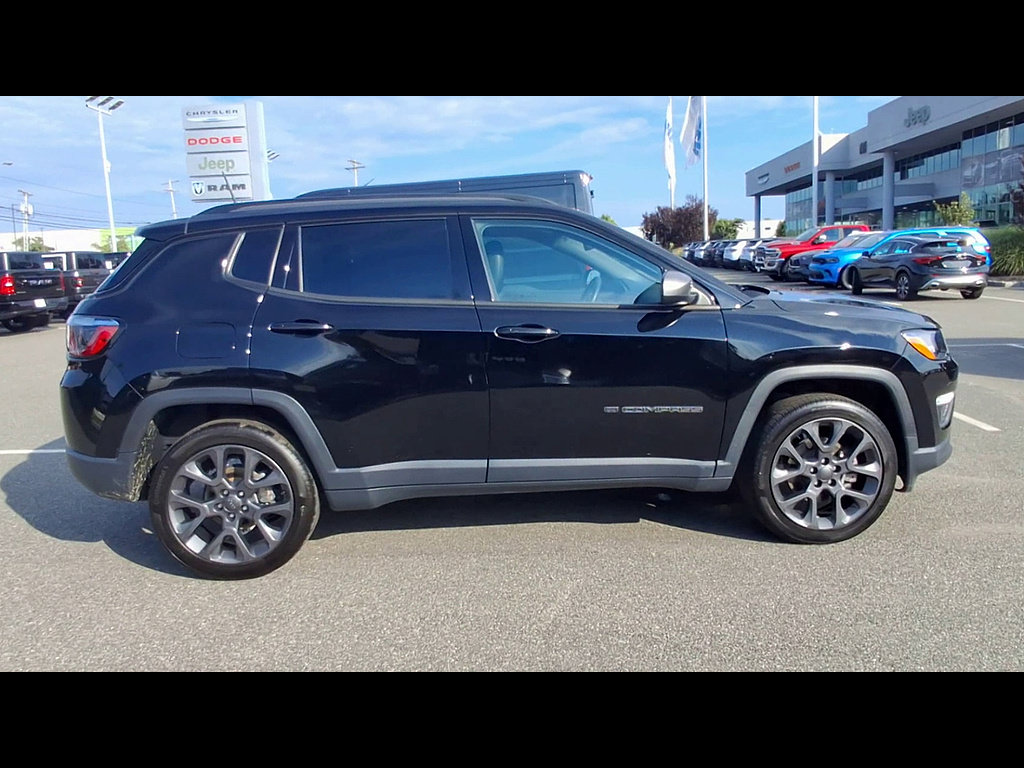 Used 2021 Jeep Compass Latitude AWD/4WD image 9