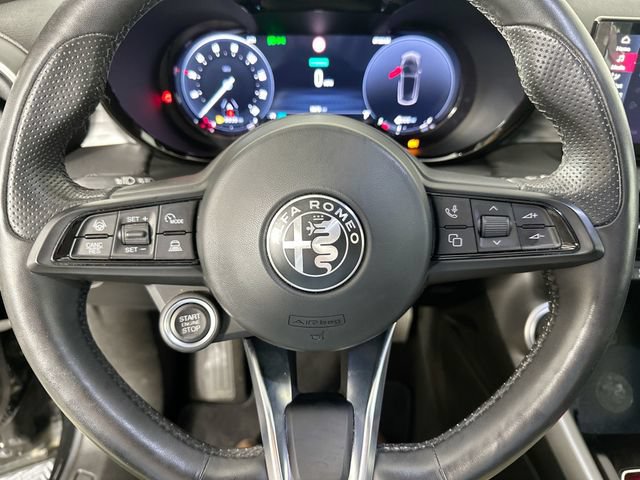 Used 2024 Alfa Romeo Tonale Ti w/ Active Assist Package AWD/4WD image 22