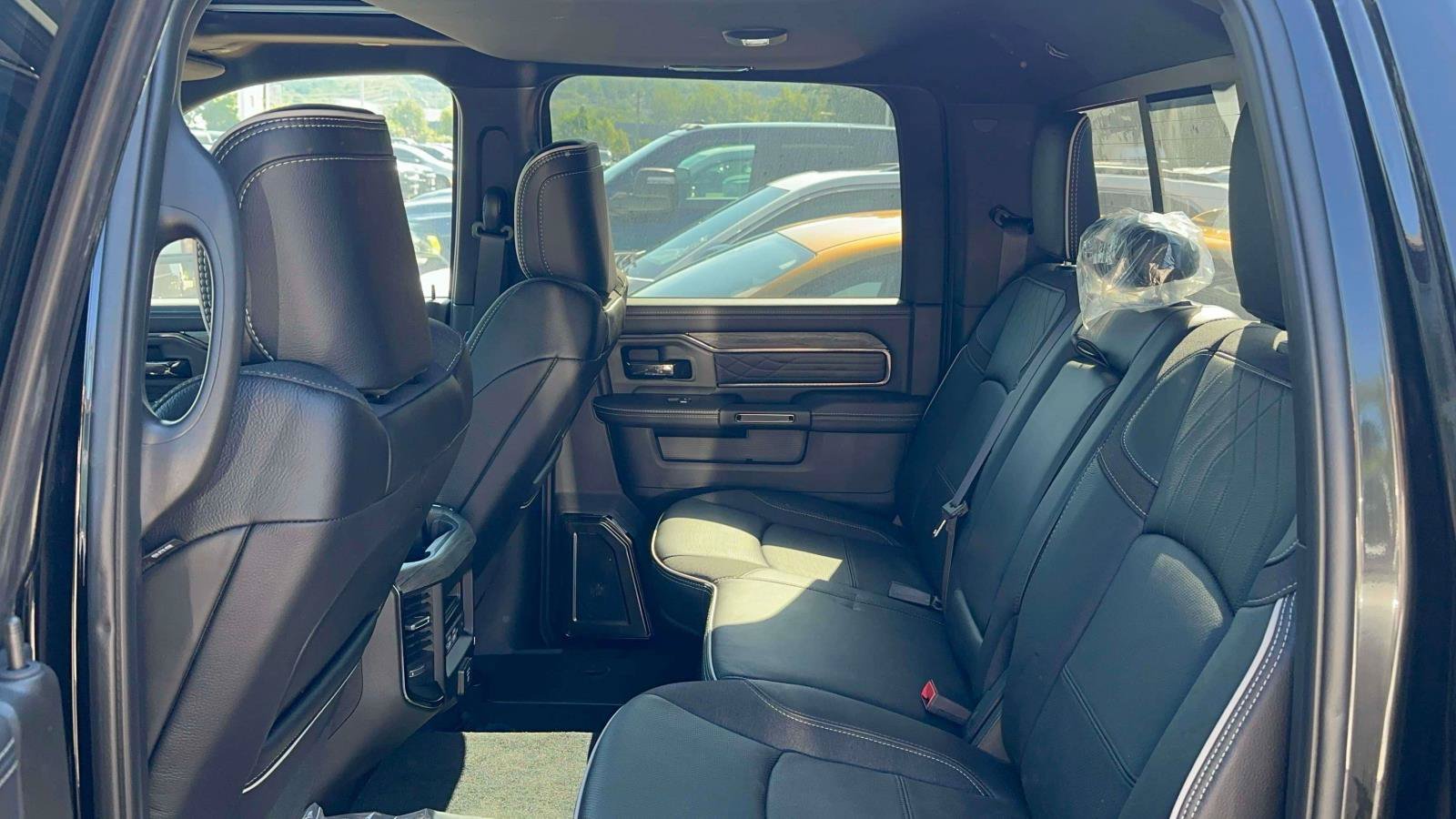 Used 2025 RAM 2500 Limited AWD/4WD image 10