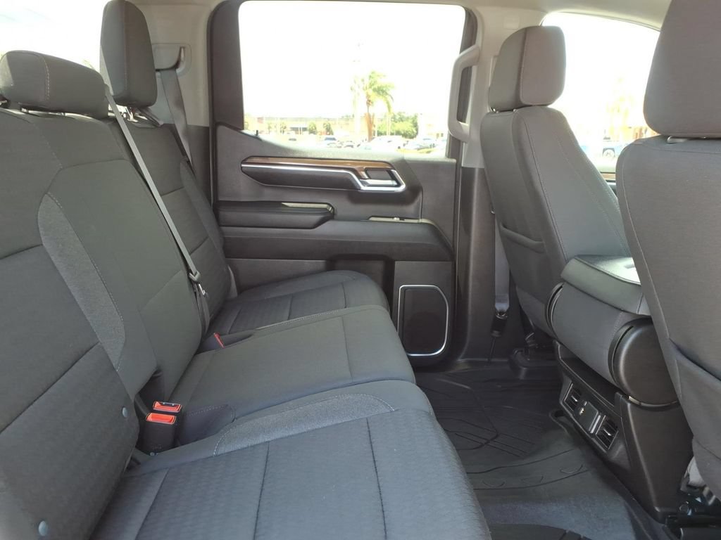 Used 2023 Chevrolet Silverado 1500 LT w/ Protection Package RWD image 16