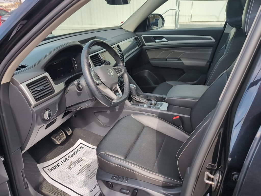 Used 2023 Volkswagen Atlas SEL R-Line image 12