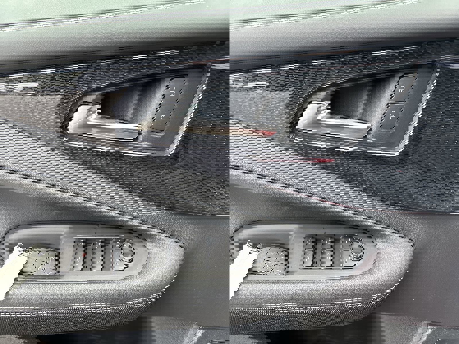 New 2026 Chevrolet Blazer EV LT image 16