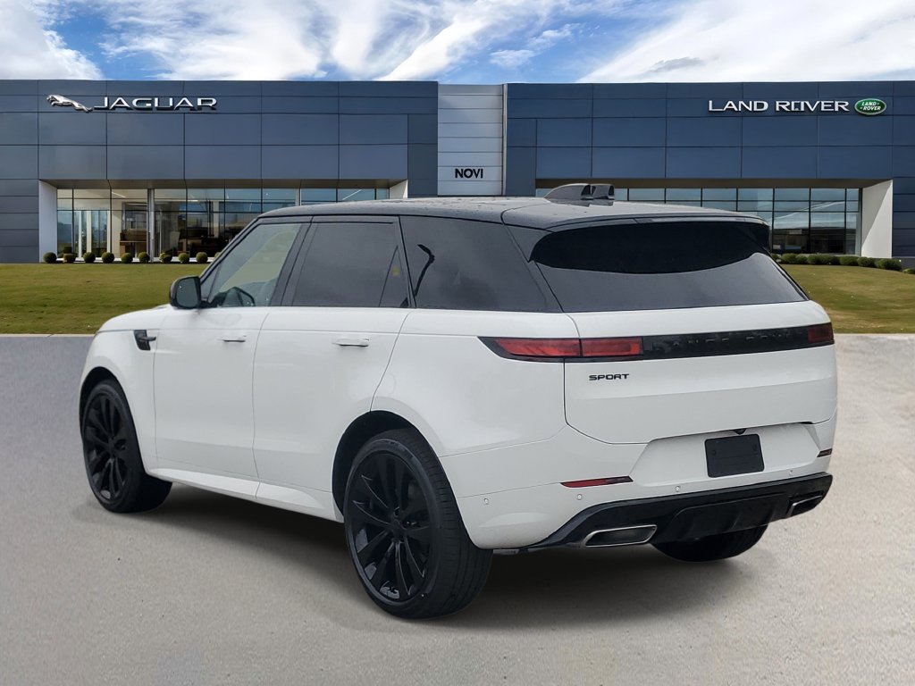 New 2027 Land Rover Range Rover Sport Dynamic SE AWD/4WD image 4