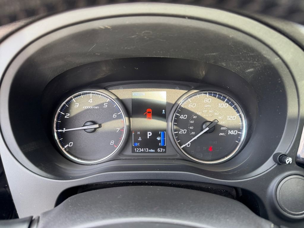 Used 2016 Mitsubishi Outlander ES image 16