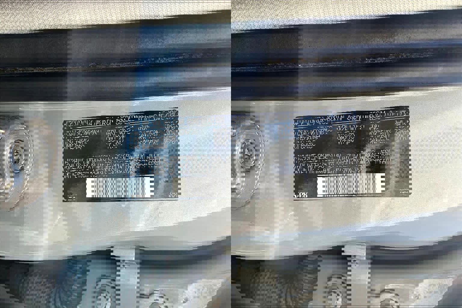 Used 2024 Volvo V60 B5 Cross Country Plus image 34