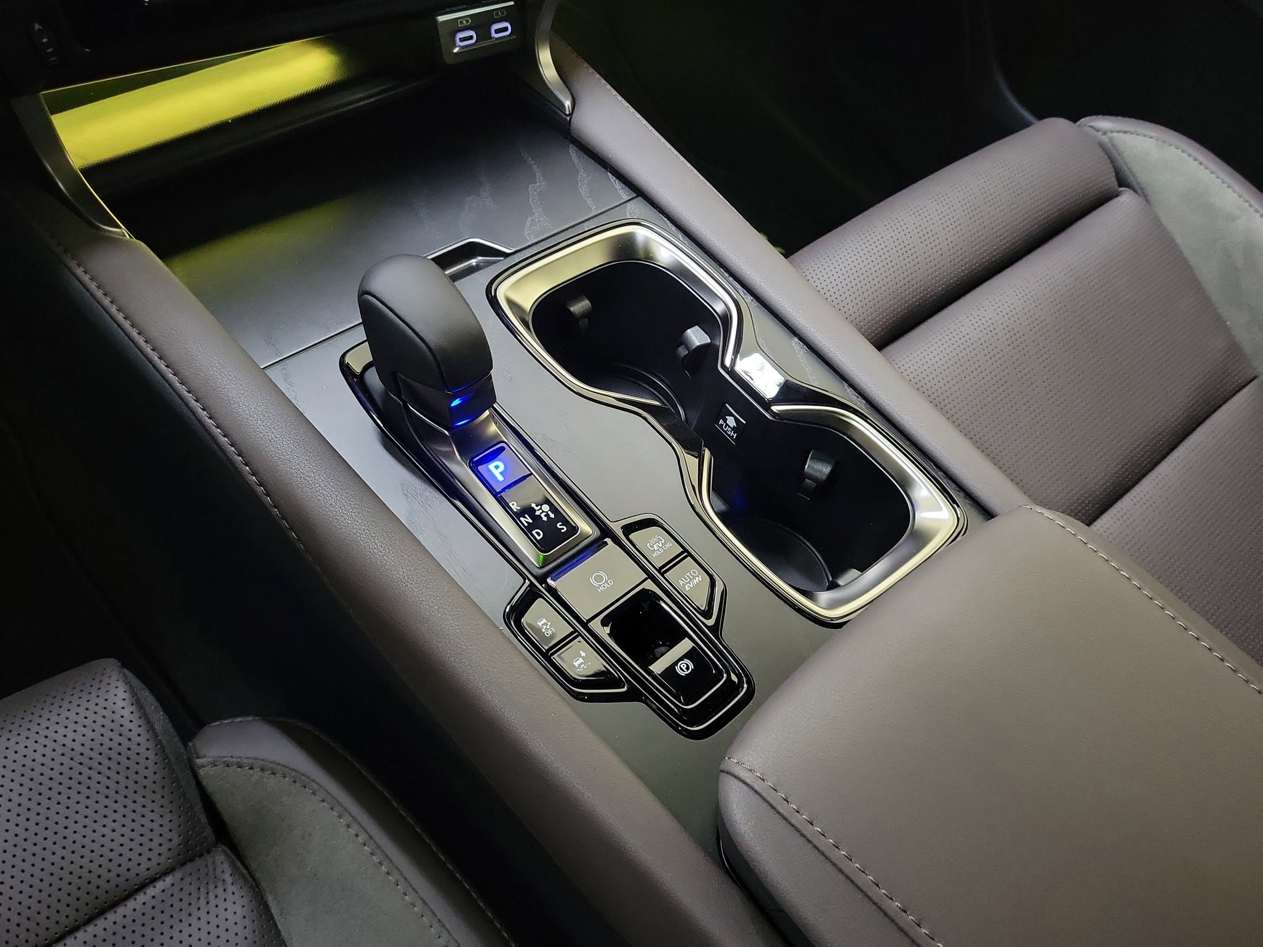 New 2026 Lexus RX 450h AWD image 14