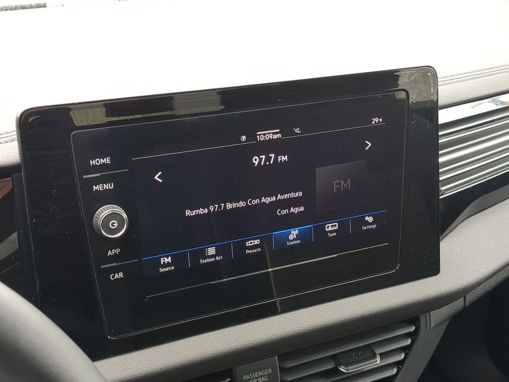 Used 2025 Volkswagen Jetta Sport image 17