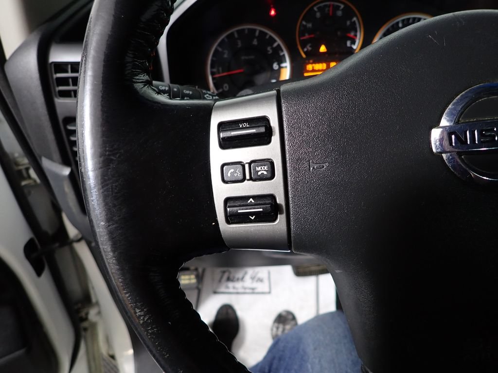 Used 2011 Nissan Titan SV w/ SV Value Truck Pkg AWD/4WD image 23
